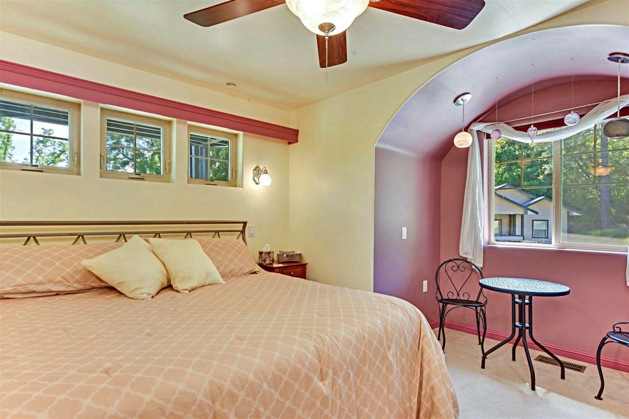 Lucinda'S Country Inn Somerset 외부 사진