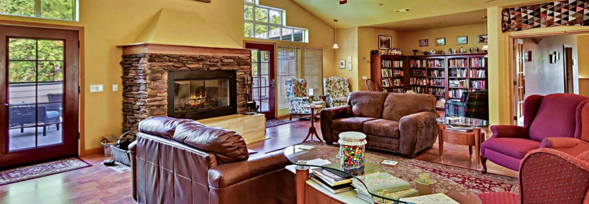 Lucinda'S Country Inn Somerset 외부 사진